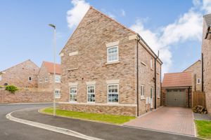 12 Throstle Nest- click for photo gallery